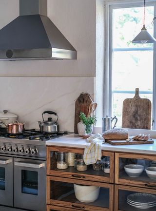 White kitchen with vein style countertops