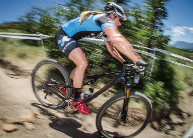 Katie Compton (Trek) makes her way down a tricky descent during the elite women's cross country race.