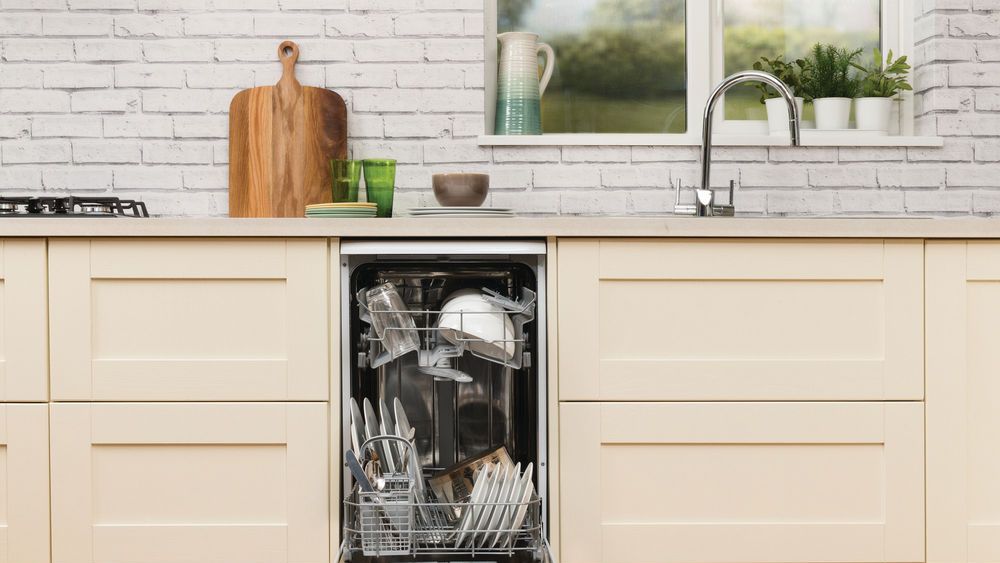 The best dishwashers our top five picks for getting dishes and glasses