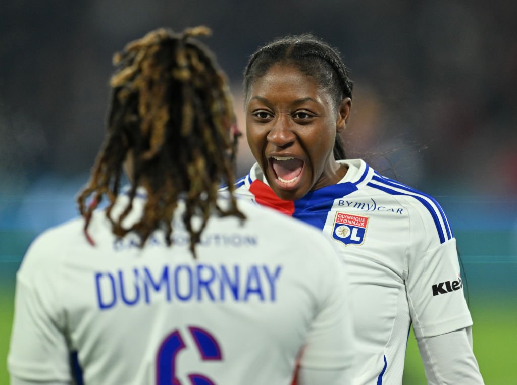 Kadidiatou Diani celebrates