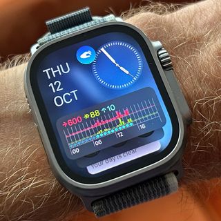 Apple Watch Ultra 2 double tap feature