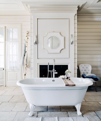 Beach bathroom decor: 10 coastal bathroom ideas