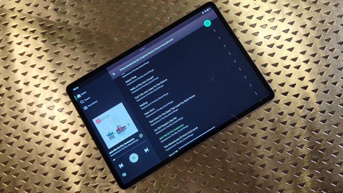 Streams and roundabouts: Apple Music just fixed one long-running issue, while Spotify added a different one