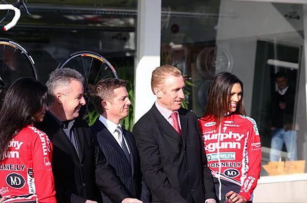 Roche and Kelly along with main sponsor Stephen Murphy of Murphy &amp; Gunn