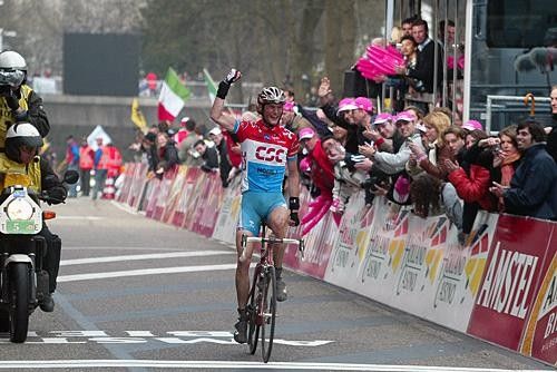 Fr&auml;nk Schleck (CSC) celebrates