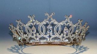 Crown, Headpiece, Tiara, Hair accessory, Fashion accessory, Headgear, Metal, Silver, Jewellery, Antique,