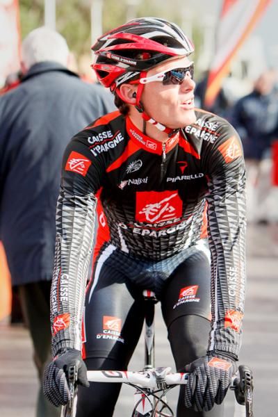 Luis Le&oacute;n Sanchez (Caisse d'Epargne) happy to see the sun come out at last.