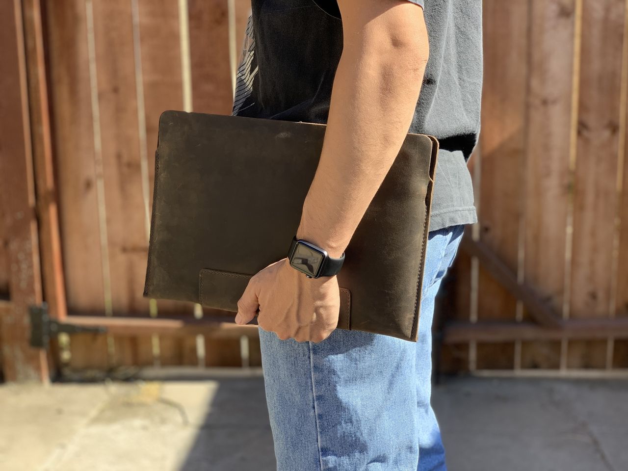 Waterfield Designs VERO Sleeve side arm carry