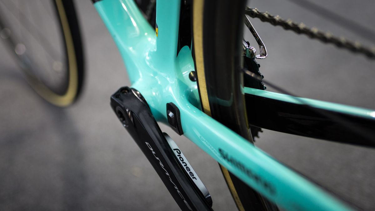 A sensor on the non-drive side chain stay features a sensor to pair with the Pioneer power meter