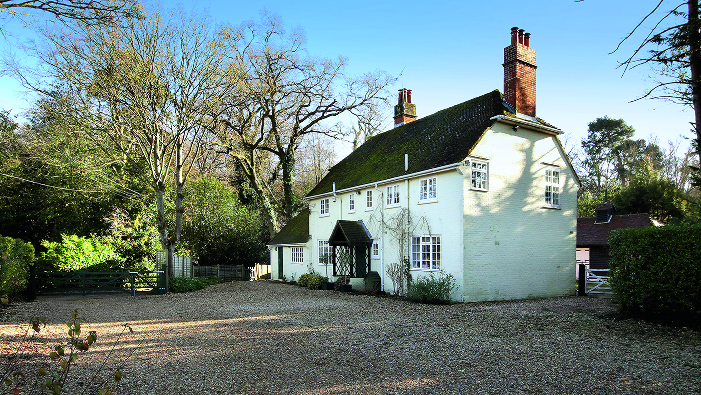 Ramsdale-House-Reading-Road-Mattingley-Hook-Hampshire-Knight-Frank-3.jpg