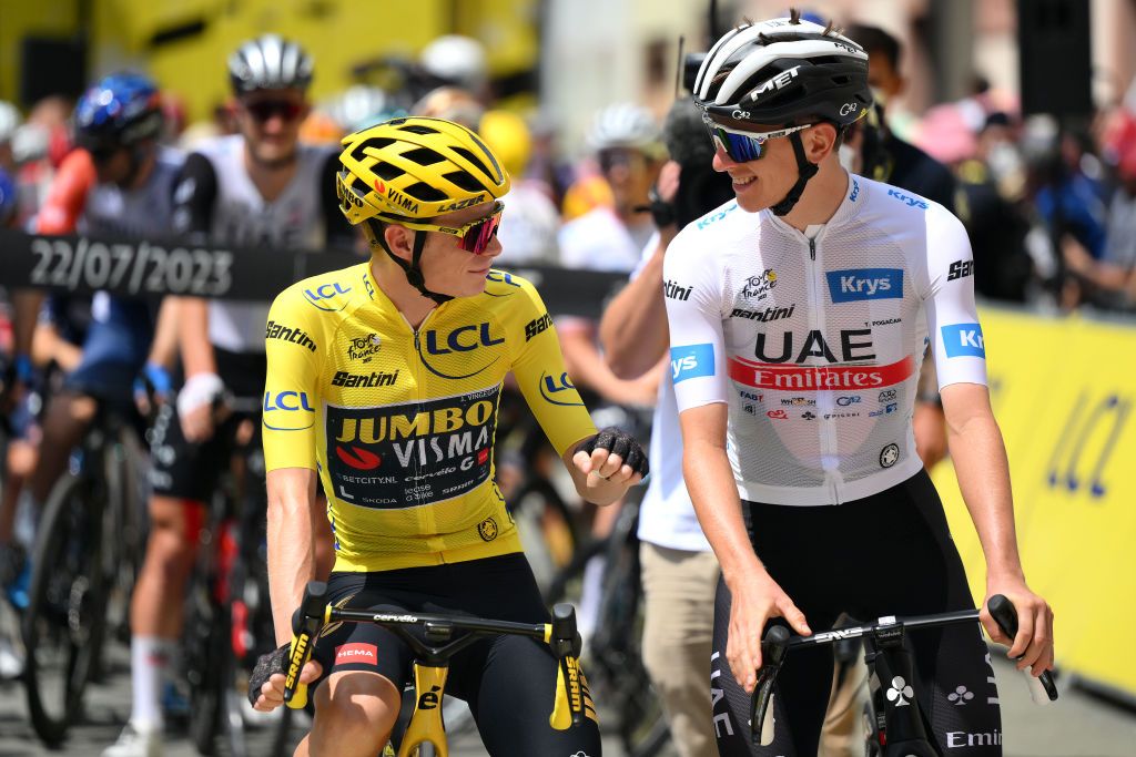 Top two on GC Jonas Vingegaard (Jumbo Visma) and Tadej Pogacar (UAE Team Emirates) at the start of stage 20
