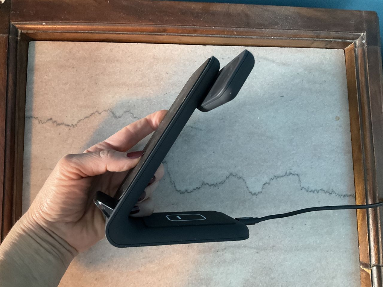 Stm Goods Chargetree Swing 3 In 1 Charging Station Lifestyle In Hand