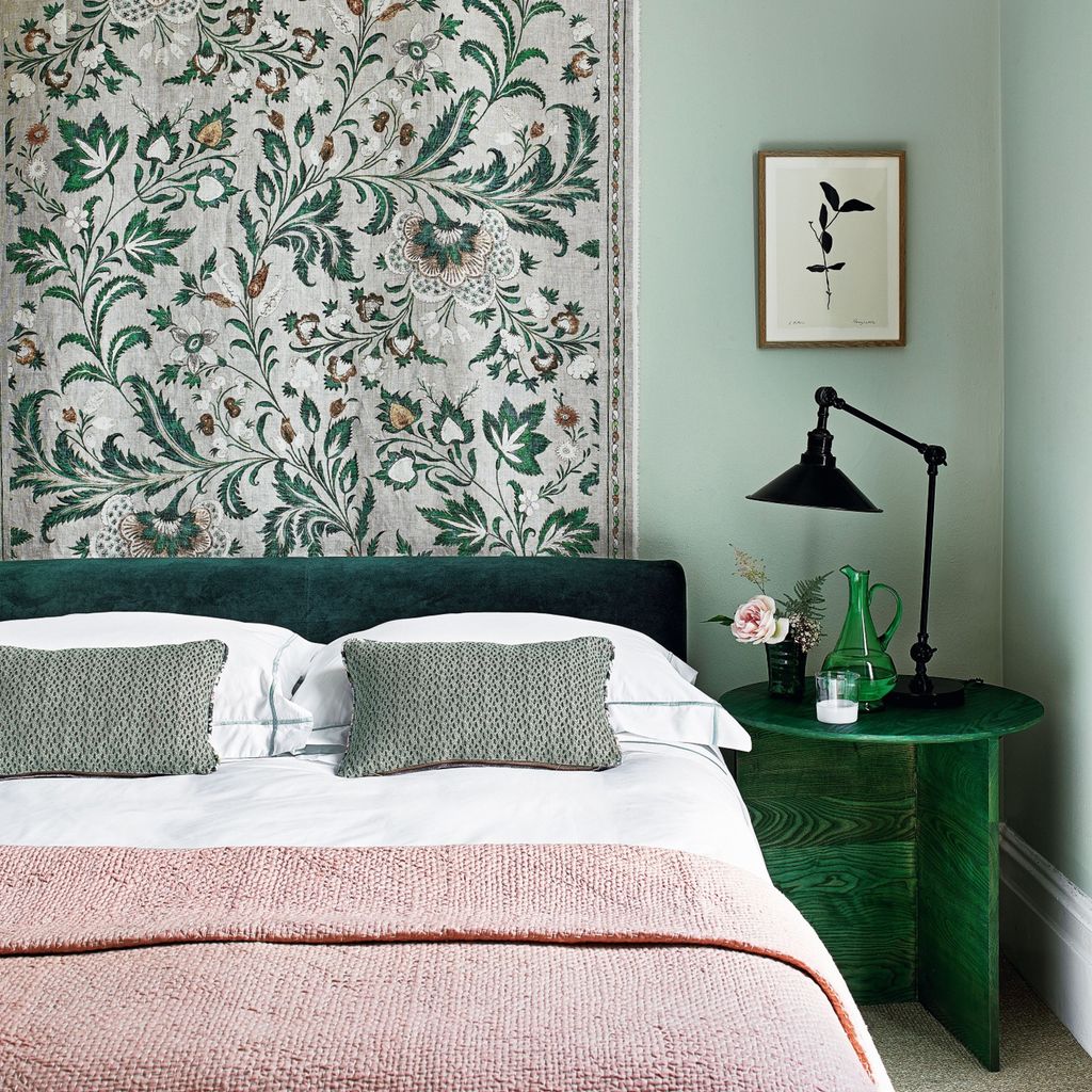 How to check for bed bugs in headboard, according to experts Ideal Home