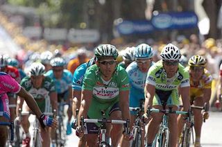 Robbie McEwen (Davitamon-Lotto) strengthened his grip on the green