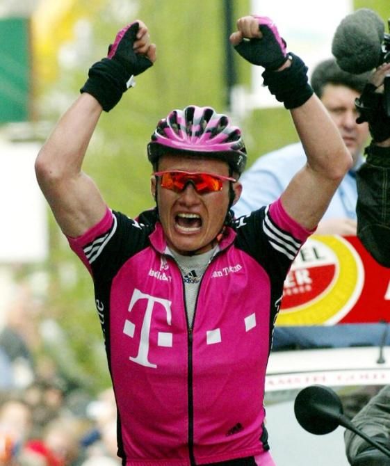 Alexander Vinokourov won his first one-day race in the 2003 Amstel Gold Race