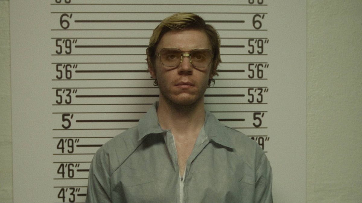 Evan Peters in Dahmer - Monster: The Jeffrey Dahmer Story