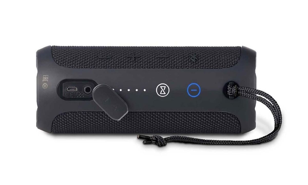 JBL Flip 3 Review JBL Flips on the Bass Tom's Guide
