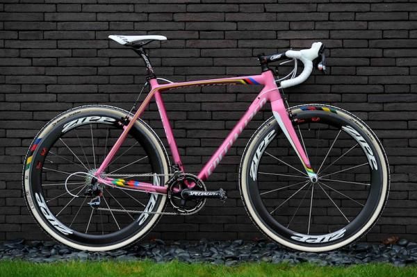 Stybar has four identical Specialized Crux cyclo-cross bikes