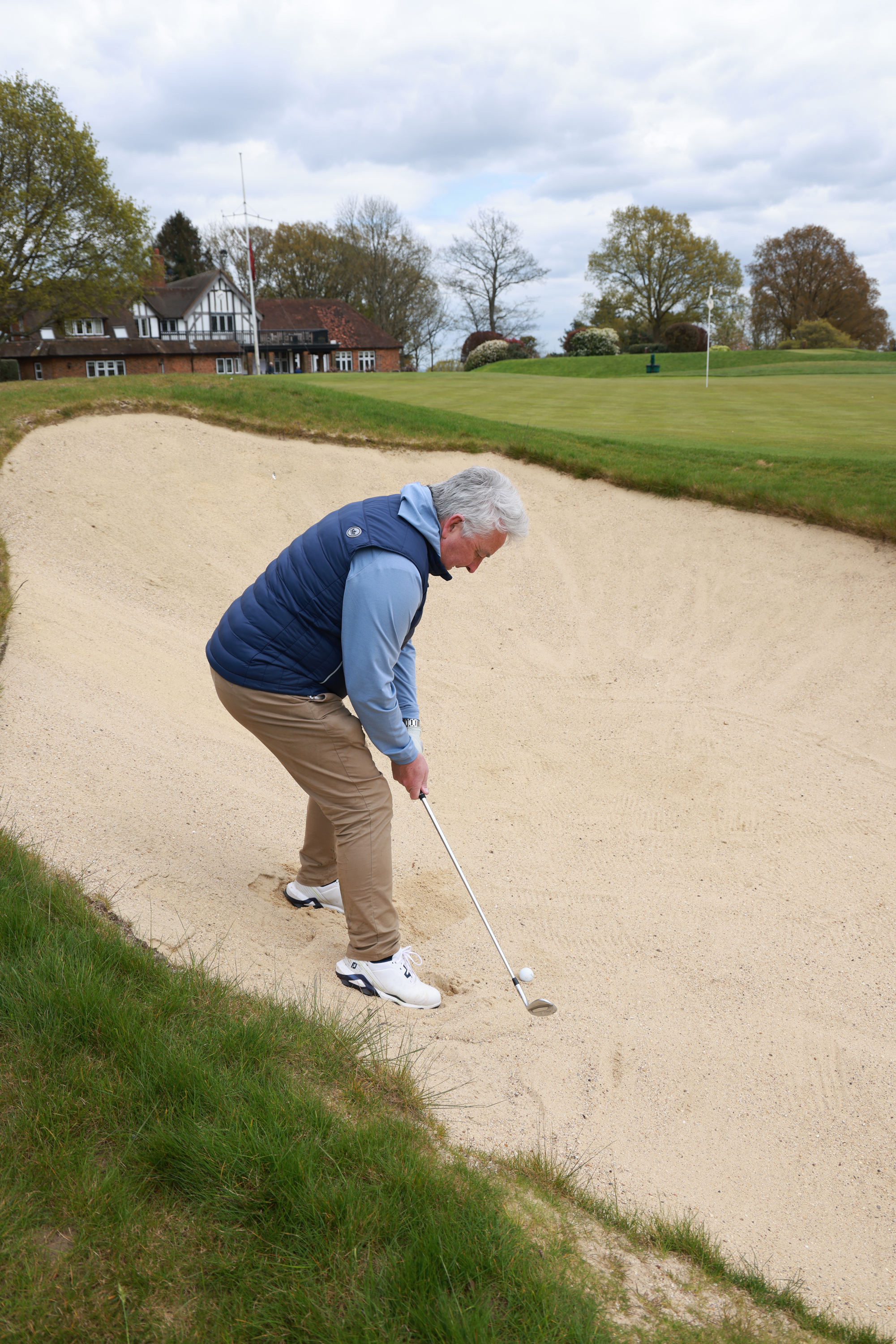 Player in a bunker