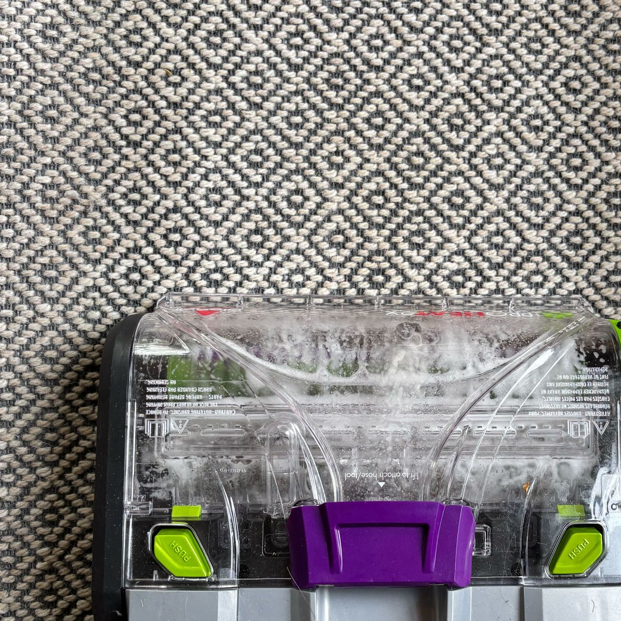 cleaning a coffee stain on carpet with bissell proheat 2x revolution pet pro carpet cleaner