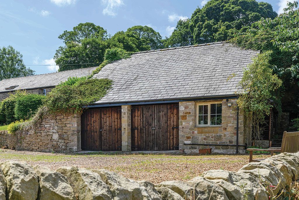 Property for sale: The Old Farm House, Whaley Bridge, High Peak, Derbyshire.