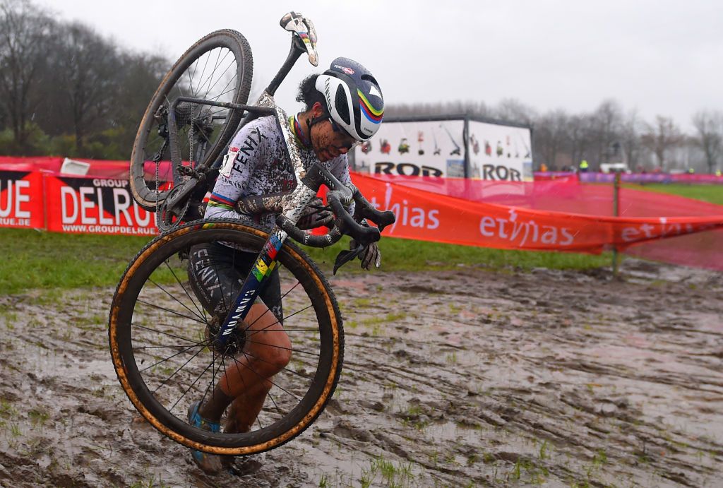 DENDERMONDE BELGIUM DECEMBER 27 Ceylin Del Carmen Alvarado of The Netherlands and Team Alpecin Fenix Mud during the 1st Dendermonde World Cup 2020 Women Elite dendermonde CXWorldCup UCICyclocrossWC Cyclocross on December 27 2020 in Dendermonde Belgium Photo by Luc ClaessenGetty Images