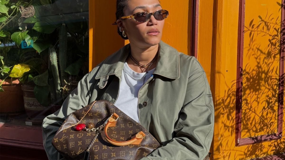 If an NYC It Girl Isn't Wearing Ballet Flats or Thong Kitten Heels, She's Wearing This Unexpected Sneaker Trend