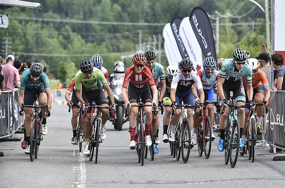 Constant attacks in the opening laps of the men's race quickly whittled the field down