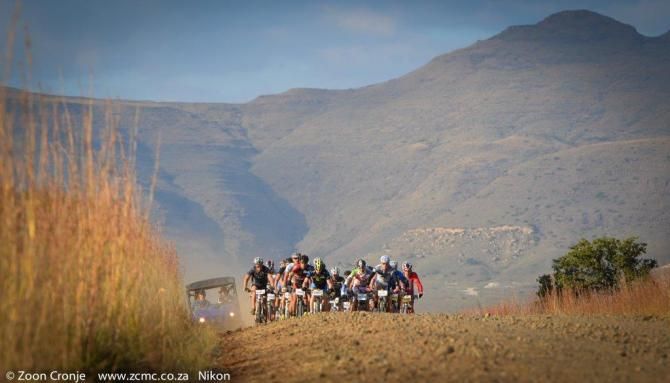 Rolling over the initial hills, the bunch stayed pretty much intact