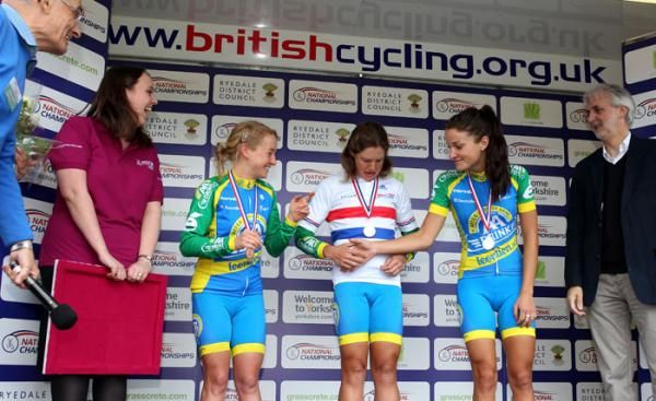 A bit of fun as Emma Pooley spots that Sharon Laws has been given a U23 winner's jersey
