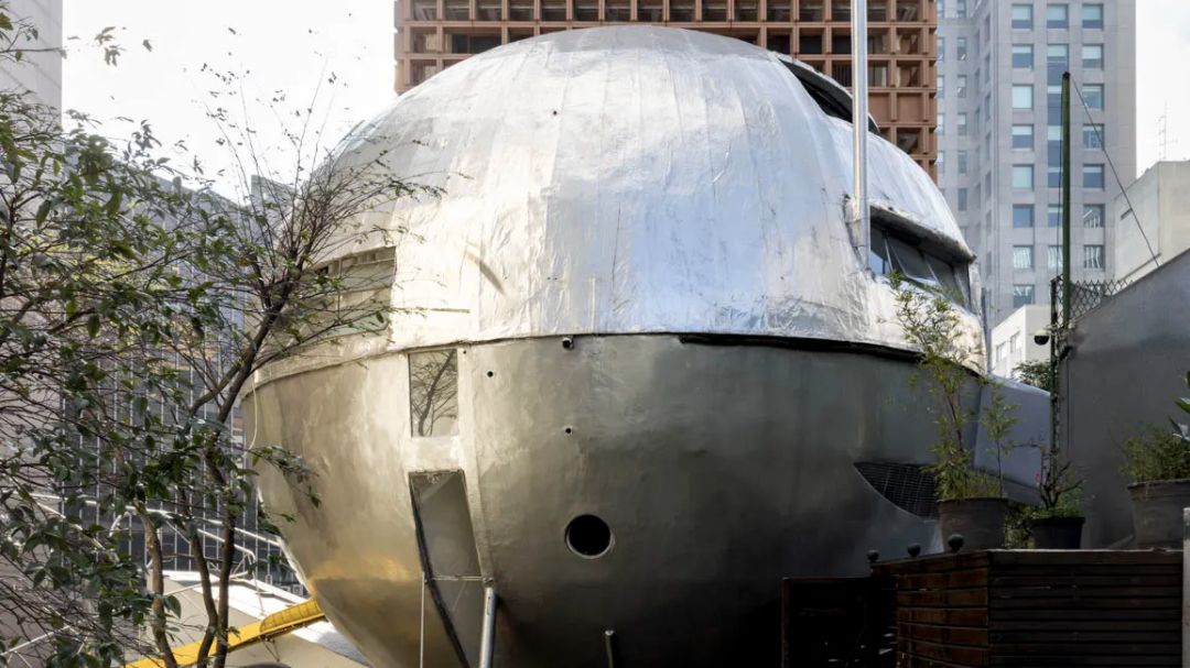 Step inside Eduardo Longo’s utopian spherical home during Aberto5 in Brazil
