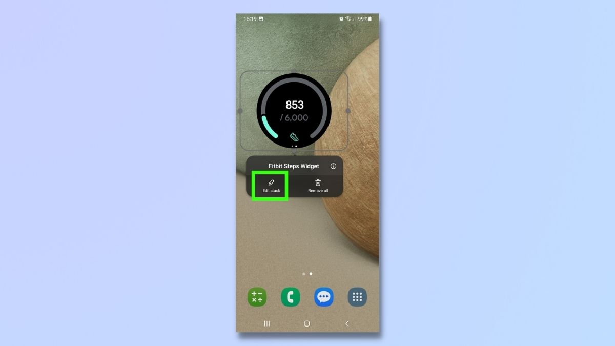 Captura de pantalla que muestra cómo se apilan los widgets en un dispositivo Samsung Galaxy: seleccione el ícono de edición