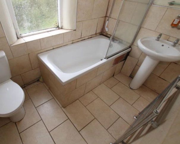 Esther Pillans membawa sentuhan apik Paris ke teras bergaya Victoria yang telah direnovasi