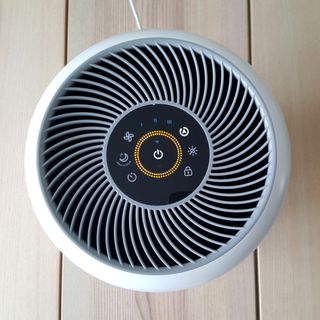 The Levoit Core 300S air purifier from aboce showing coloured air quality indicator rings