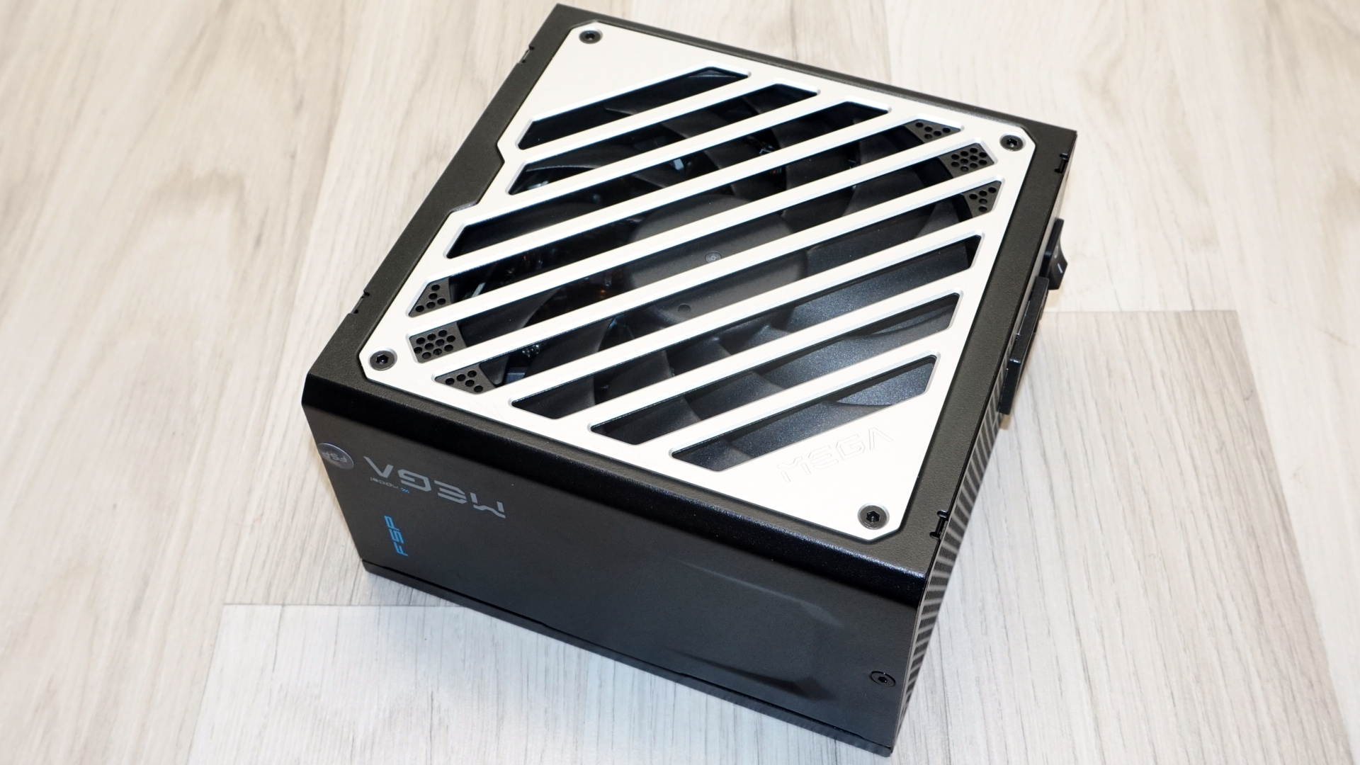 FSP Mega GM ATX 3.1 1200W