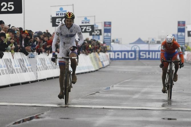 World Cup leader Wietse Bosmans (Belgium) outsprints Michiel van der Heijden (Netherlands) to win in Koksijde.