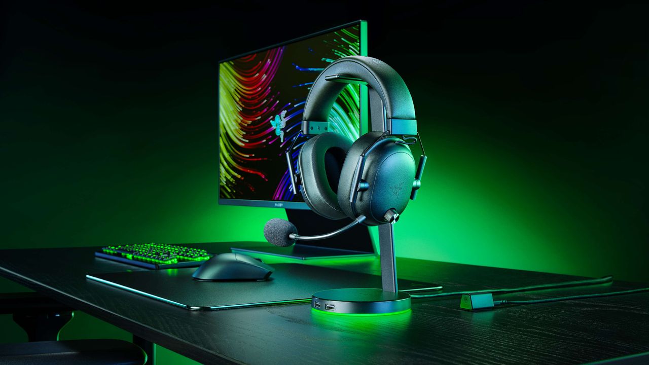 Image of the Razer BlackShark V2 HyperSpeed wireless gaming headset.