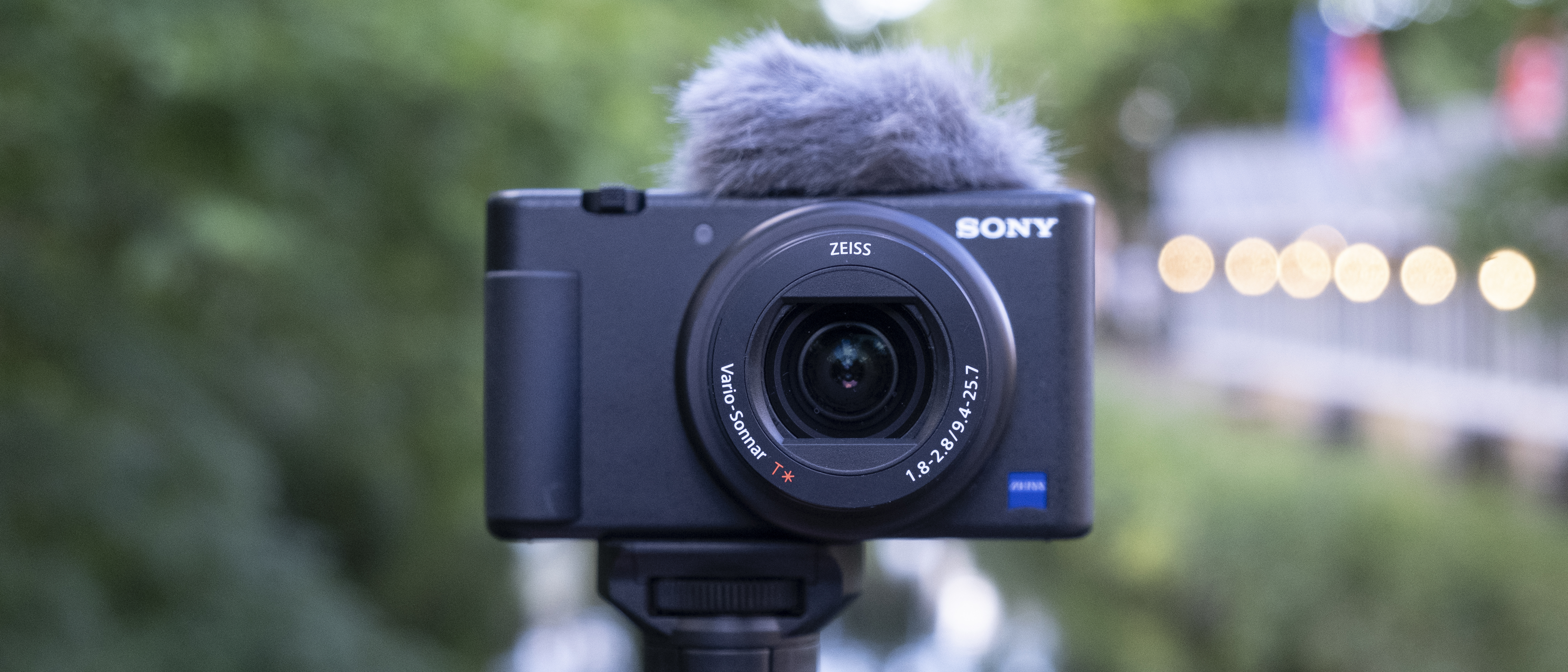 Best Vlogging Camera? // Sony ZV-1 Hands-On Review 