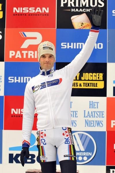 Niels Albert (BKCP - Powerplus) holds the jersey, but is now on equal World Cup points with Zdenek Stybar.