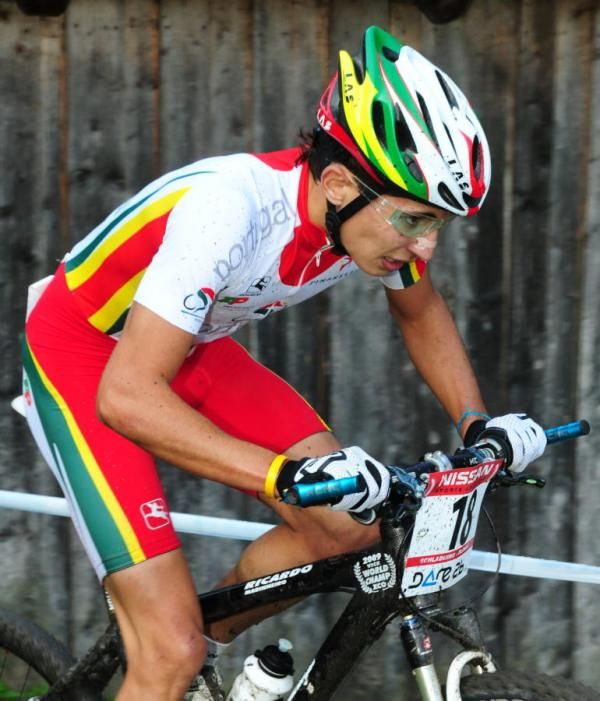 Ricardo Marinheiro (Portugal) leads early in the race