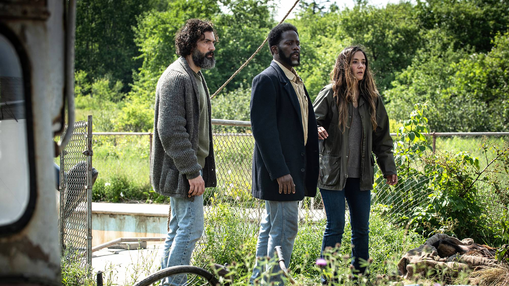 دیوید آلپای در نقش جید هررا، هارولد پرینو در نقش بوید استیونز و کاتالینا ساندینو مورنو در نقش تابیتا متیوز بازی می‌کنند. "از" فصل 4