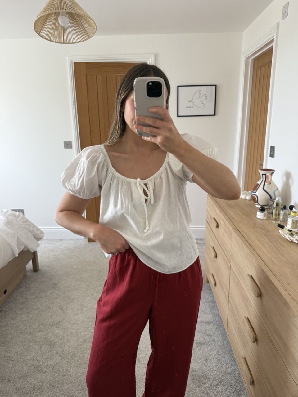 Emily Dawes tries on H&amp;M linen pieces