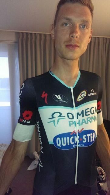 Omega Pharma-QuickStep honours the war dead with a poppy