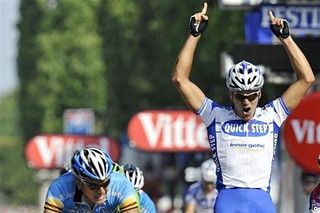 Gert Steegmans (Quick Step) held off Gerald Ciolek (Columbia) to salvage Quick Step's Tour de France with a stage win.