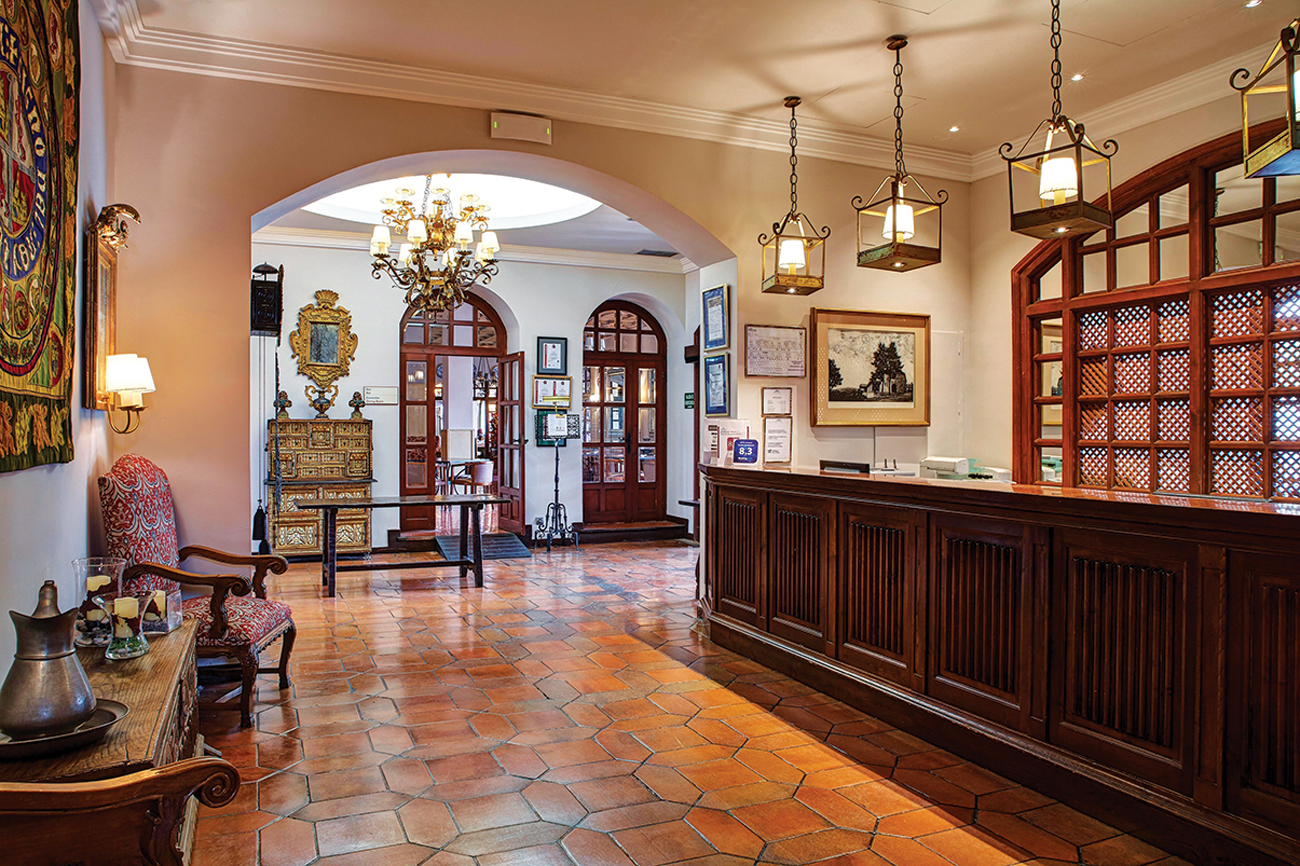 Reception of Parador de Calahorra
