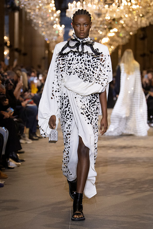 Paris Fashion Week S/S 2022 Louis Vuitton runway show