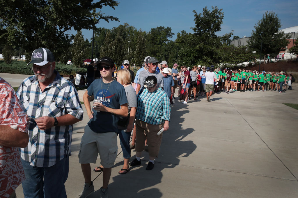 Crossroads of the Solar Eclipse Best Photos from Carbondale 2017