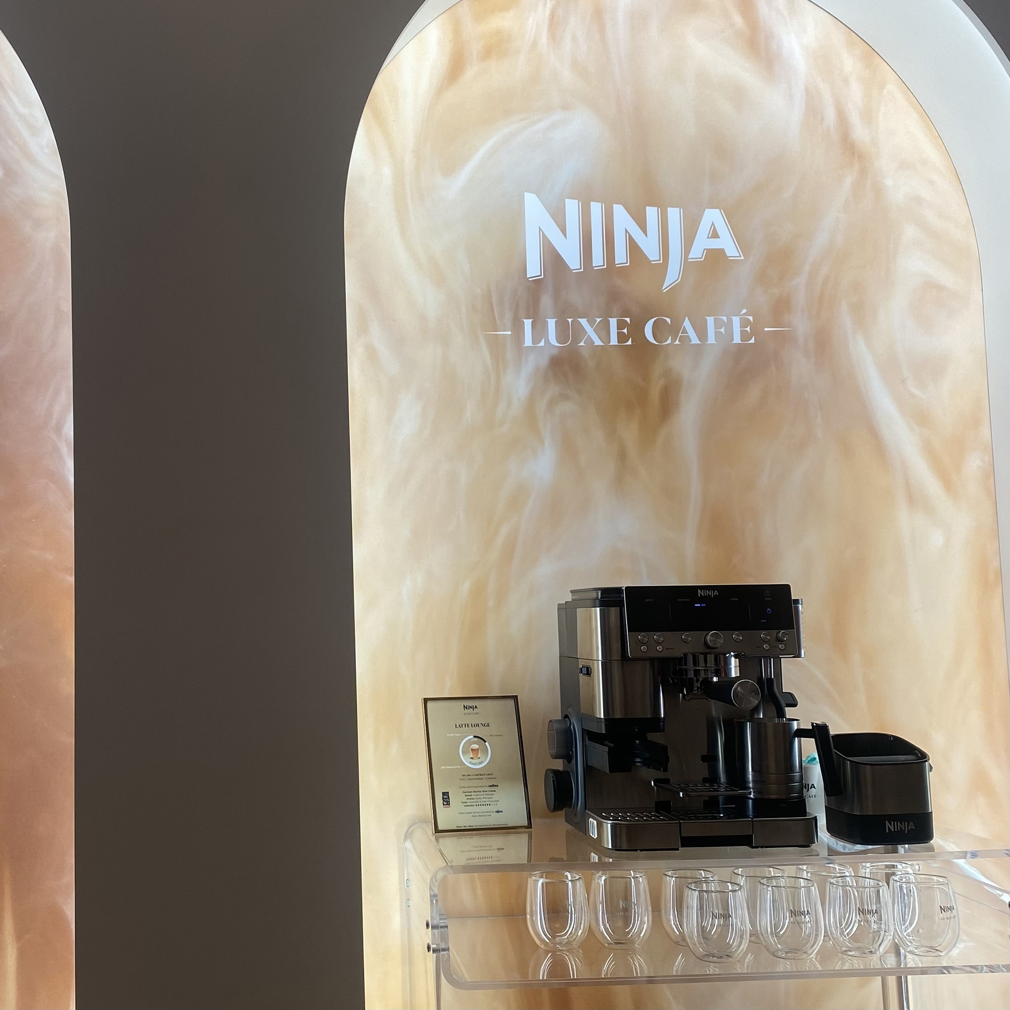 Trying out the Ninja Luxe Café coffee machine in person