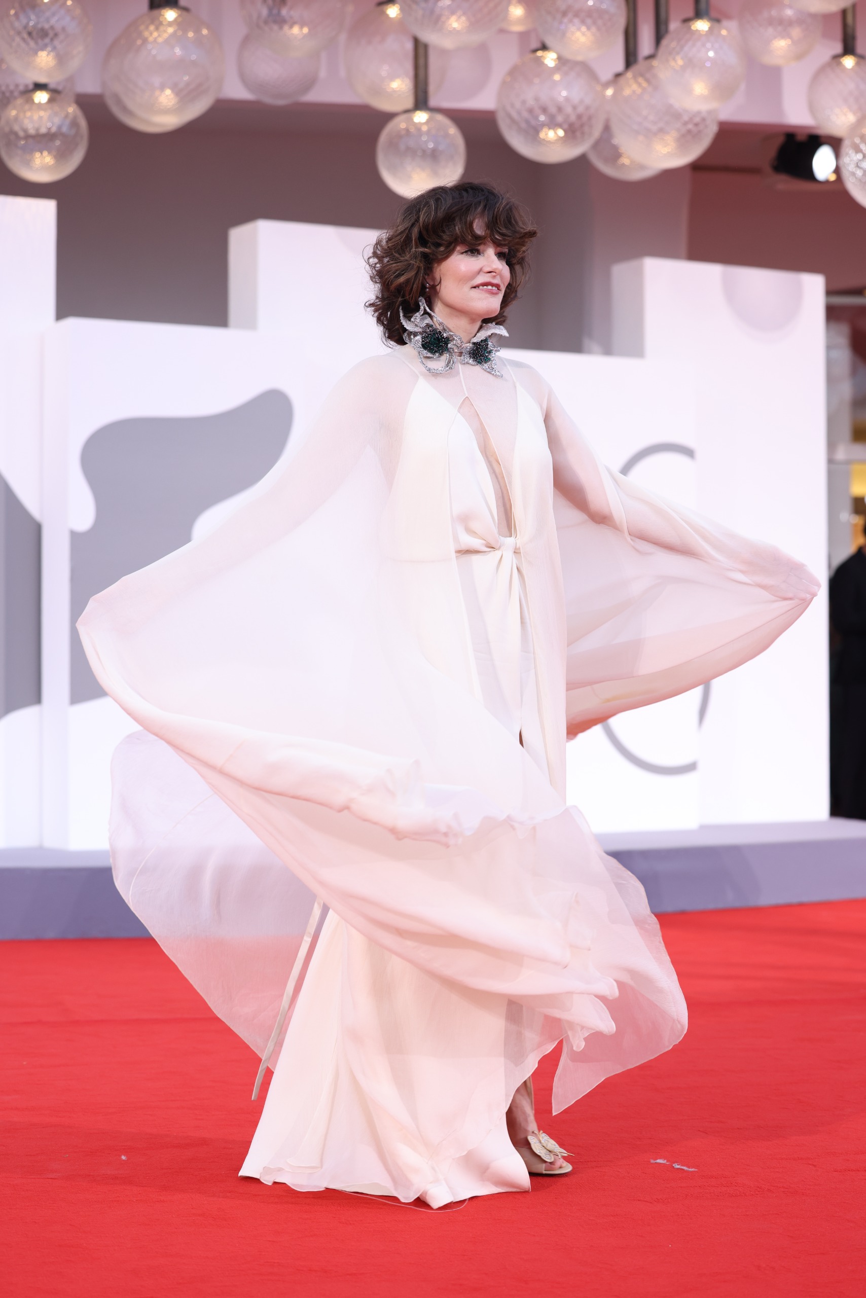 Parker Posey#039;s red carpet look at the 2026 Venice Film Festival