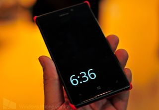 Nokia Lumia 925 Man of Steel Clock